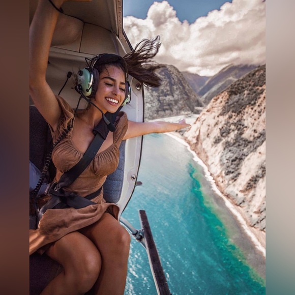 🧸⭐️ Super Cute Tan Corduroy Dress by Showpo ⭐️🧸 Size S / 8 BNWT - Picture 3 of 14